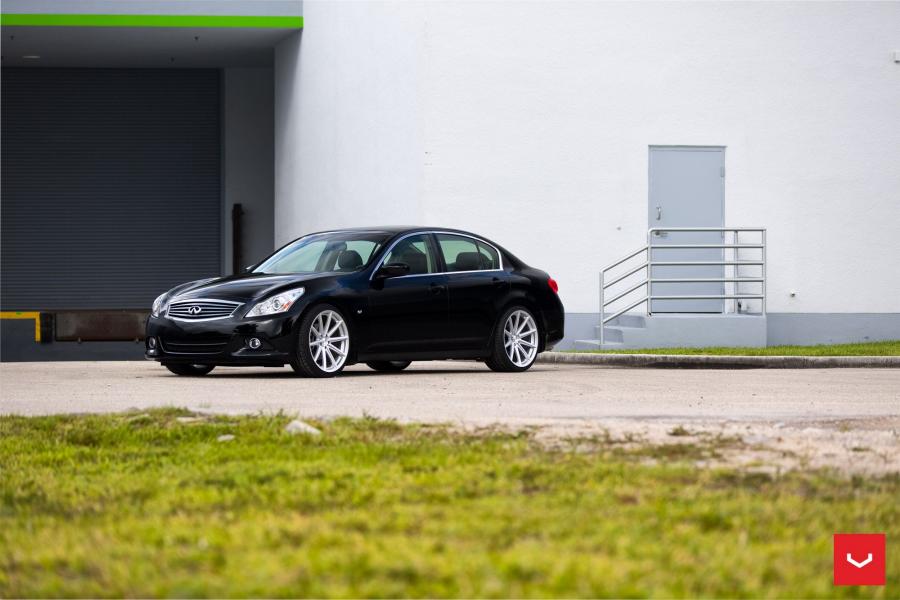  Infiniti G37 on Vossen Wheels (VFS10) 2017 года  (фото 15 из 38)